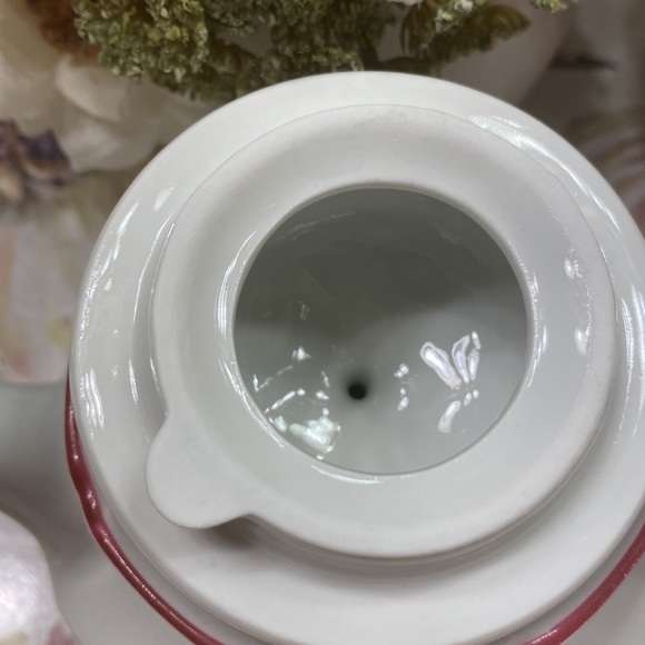 Vintage Bareuther Waldsassen Bavaria Germany 132 teapot 6 1/2” x 7 1/4” - Picture 4 of 7